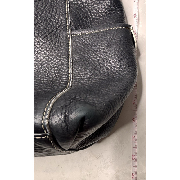 Fossil Black Pebbled Leather Shoulder Bag Purse Hobo Tote w/ Buckle & Contrast S - Picture 11 of 13